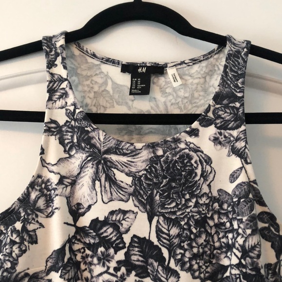 H&M Dress - Picture 2 of 4